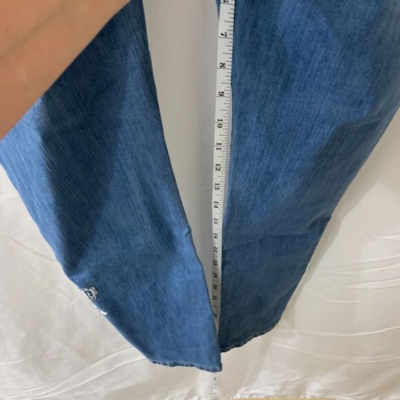 9th & Main Womens Jeans Embroidered Floral White Design, Size 16 - Picture 12 of 16